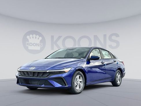 New 2026 Hyundai Elantra SE image 1