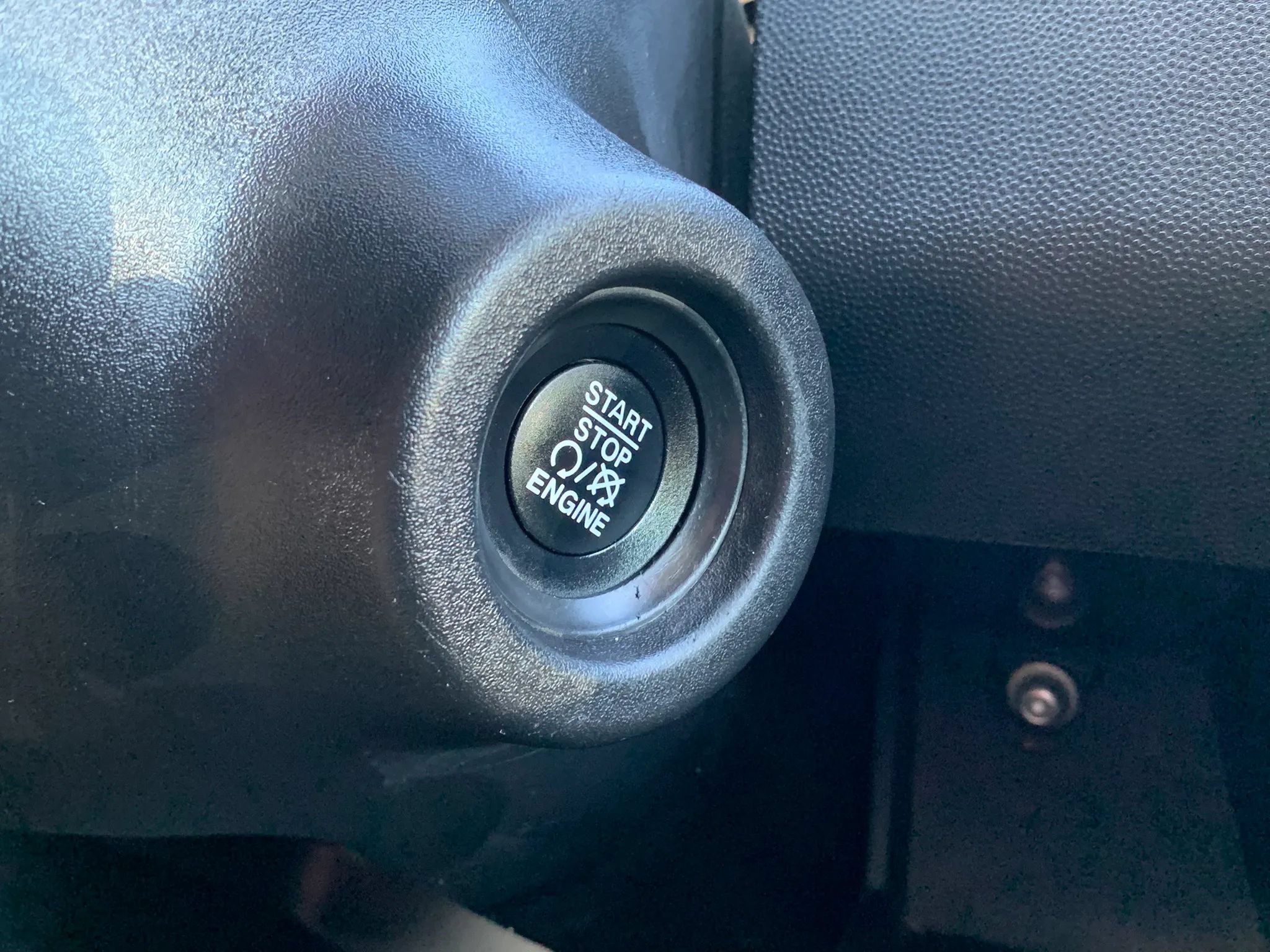 Used 2025 RAM ProMaster 2500 w/ Convenience Group FWD image 18