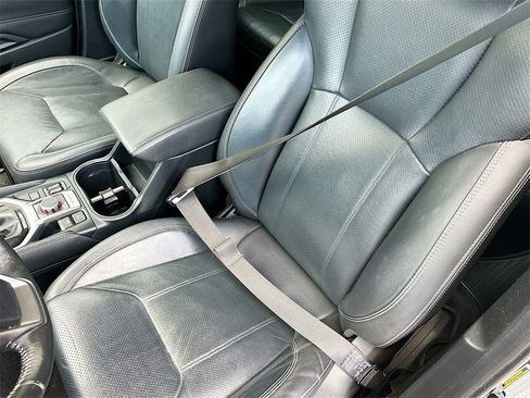 Used 2021 Subaru Forester Limited w/ Popular Package #3 image 19