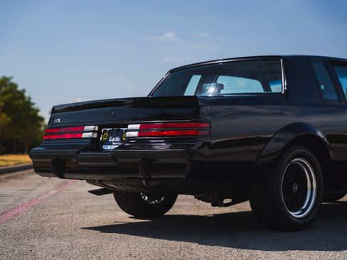 Used 1987 Buick Regal Coupe RWD image 19