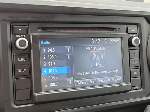 Used 2017 Toyota Tacoma SR image 24