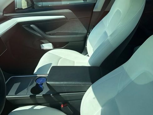 Used 2023 Tesla Model 3 Standard Range RWD image 4