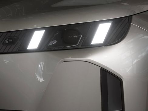 Used 2026 BMW iX xDrive45 w/ M Sport Package image 33