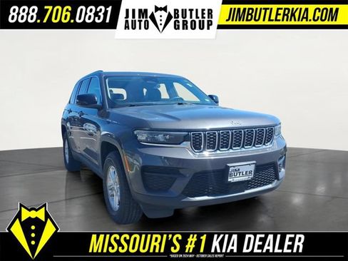 Used 2023 Jeep Grand Cherokee Laredo AWD/4WD image 25