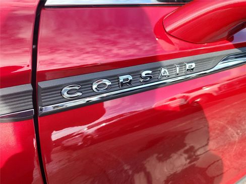 New 2026 Lincoln Corsair Premiere image 10