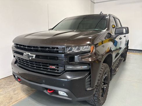 Used 2019 Chevrolet Silverado 1500 LT Trail Boss AWD/4WD image 1