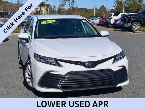 Used 2024 Toyota Camry LE image 1