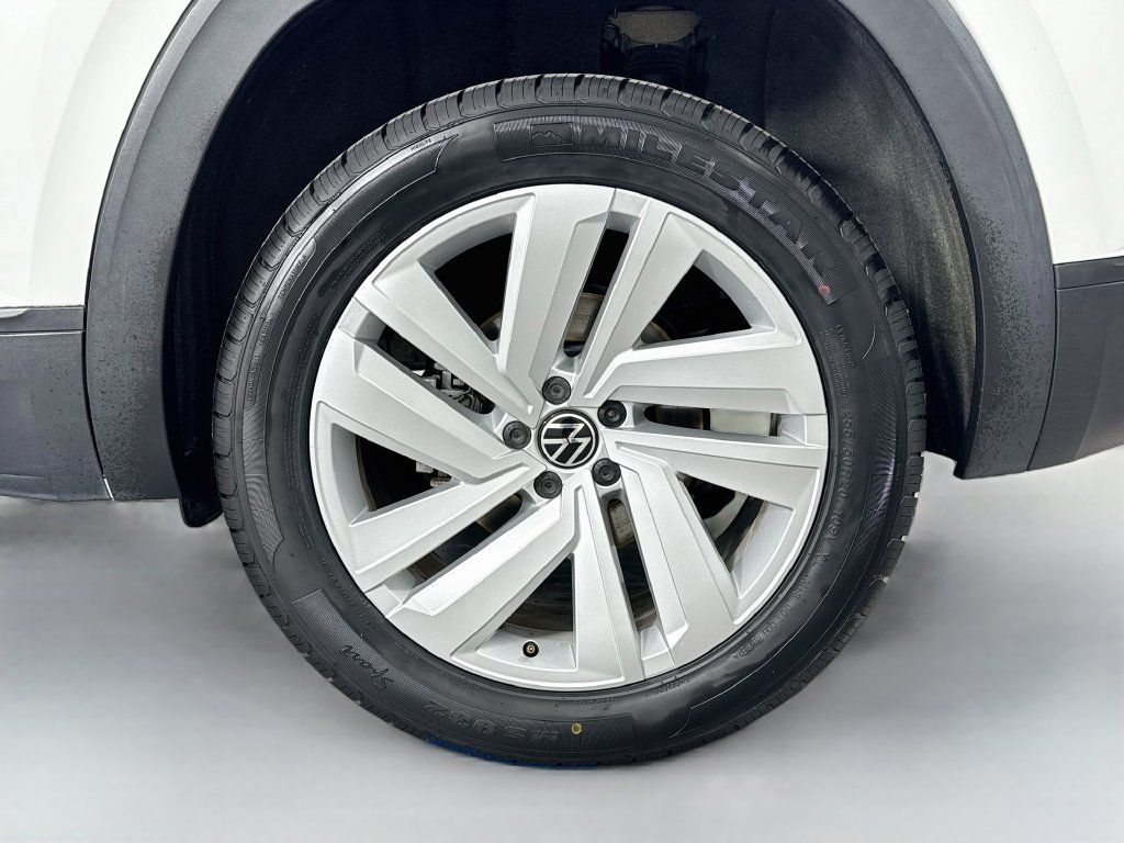 Used 2021 Volkswagen Atlas Cross Sport SE AWD/4WD image 42