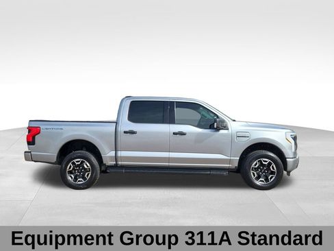 Used 2023 Ford F150 Lightning XLT AWD/4WD image 2