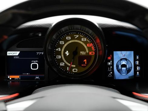 Used 2022 Ferrari 812 GTS RWD image 24