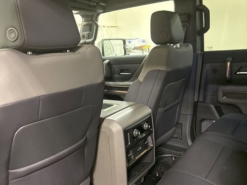New 2025 GMC Hummer EV 2X AWD/4WD image 30