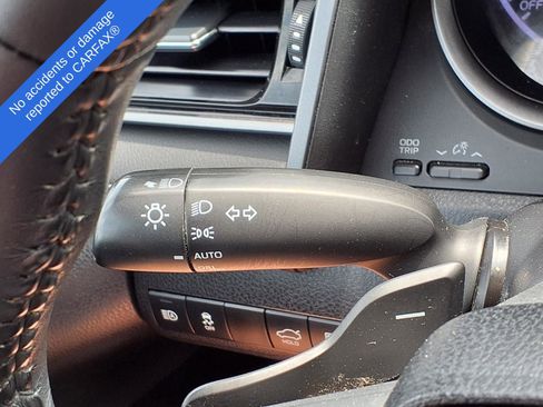 Used 2021 Toyota Camry SE FWD image 21