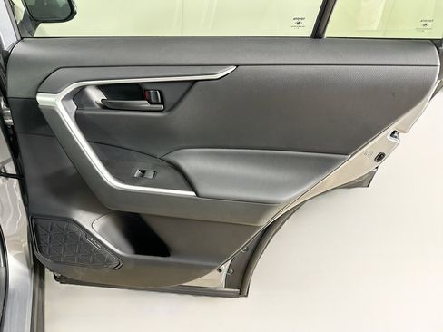 Used 2025 Toyota RAV4 LE image 29