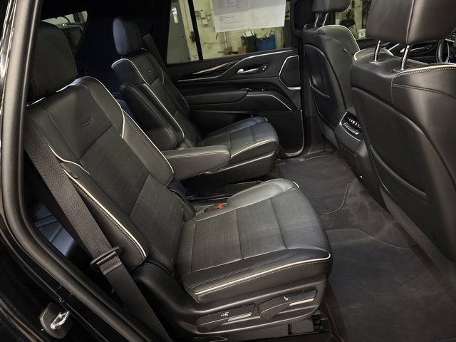 Used 2023 Cadillac Escalade Sport w/ LPO, ONYX Package AWD/4WD image 27
