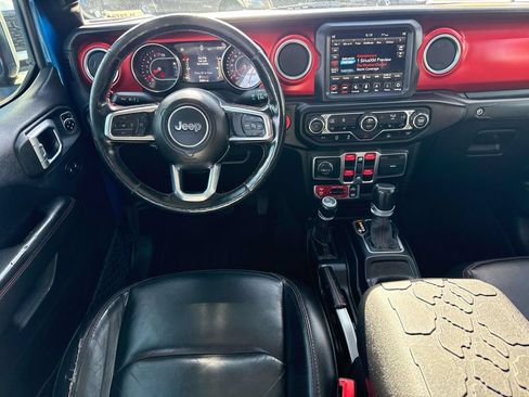 Used 2020 Jeep Gladiator Rubicon w/ Uconnect 4C Nav & Sound Group AWD/4WD image 12