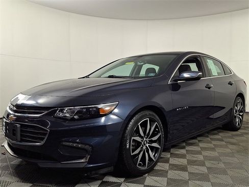 Used 2017 Chevrolet Malibu LT image 6