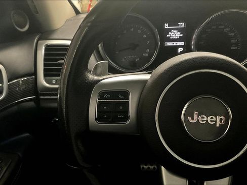 Used 2012 Jeep Grand Cherokee SRT8 w/ Luxury Group II AWD/4WD image 17