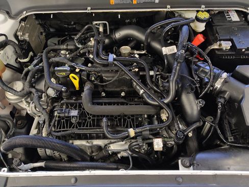 Used 2020 Ford Fusion SE FWD image 30