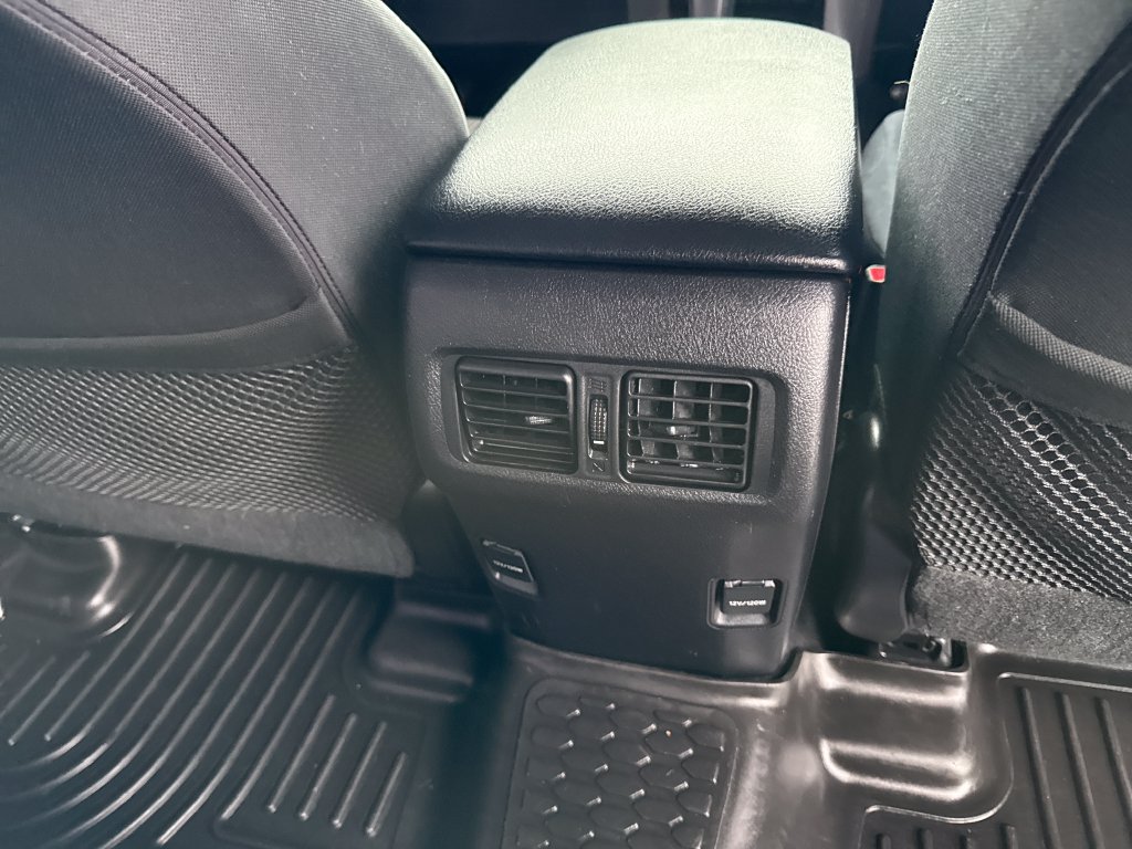 Used 2014 Toyota 4Runner SR5 AWD/4WD image 30