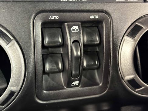 Used 2016 Jeep Wrangler Unlimited Sport w/ Quick Order Package 24S AWD/4WD image 28