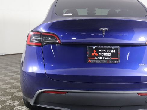 Used 2023 Tesla Model Y Long Range image 14