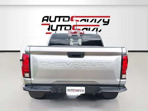 Used 2024 Chevrolet Colorado Trail Boss w/ Technology Package AWD/4WD image 6