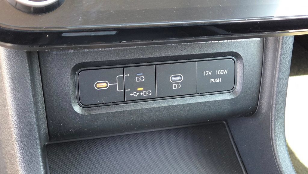 Used 2025 Hyundai Tucson SEL AWD/4WD image 24