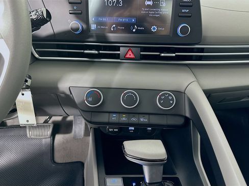 New 2026 Hyundai Elantra SE w/ Cargo Package FWD image 13