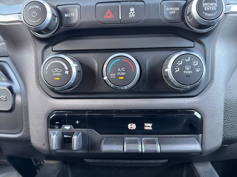Used 2021 RAM 2500 Big Horn AWD/4WD image 23