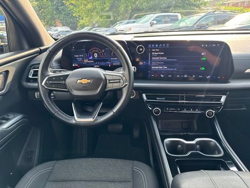 Used 2024 Chevrolet Traverse LT w/ LPO, Floor Liner Package FWD image 57