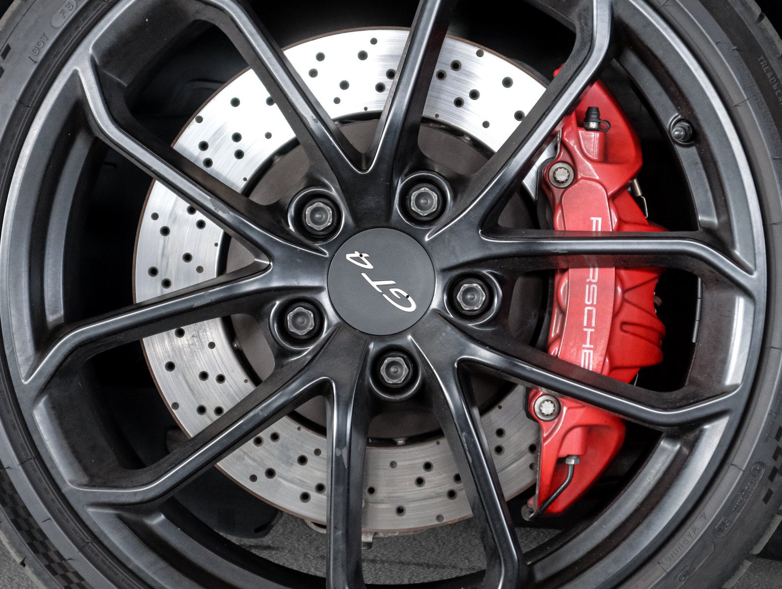Used 2021 Porsche 718 Cayman GT4 RWD image 13