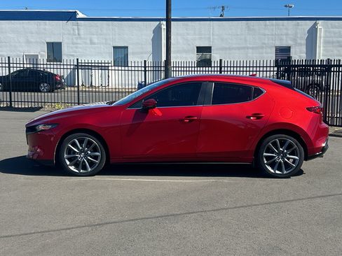 Used 2020 MAZDA MAZDA3 AWD Hatchback w/ Preferred Pkg image 5
