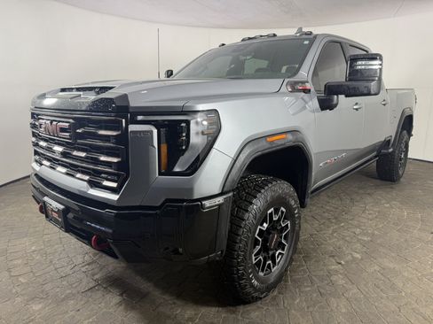 Used 2026 GMC Sierra 2500 AT4X AWD/4WD image 3