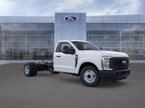 New 2026 Ford F350 XL image 7