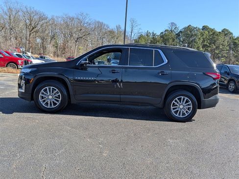Used 2023 Chevrolet Traverse LT image 7