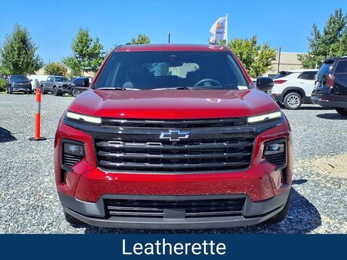 New 2026 Chevrolet Traverse LT w/ Midnight/Sport Edition image 2