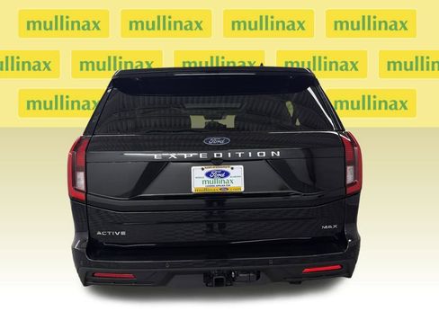 New 2025 Ford Expedition Max Active image 7
