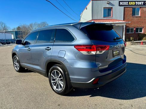 Used 2019 Toyota Highlander XLE image 6