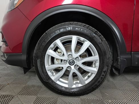 Used 2021 Nissan Rogue Sport SV AWD/4WD image 9