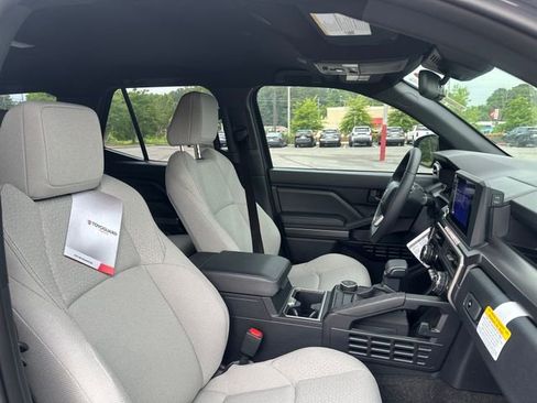 New 2026 Toyota 4Runner SR5 RWD image 12