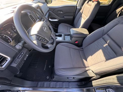 Certified 2023 Nissan Frontier SV w/ Tow Package image 10