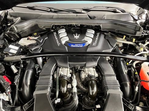 Used 2024 Maserati Grecale Trofeo image 18