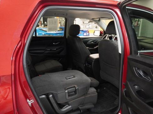 Used 2018 Chevrolet Traverse LT image 26