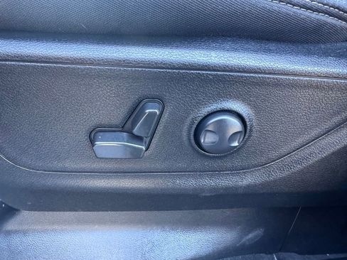 Used 2022 RAM 1500 Big Horn AWD/4WD image 19