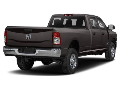 Used 2022 RAM 2500 Limited AWD/4WD image 2