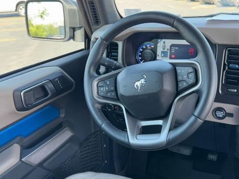 Used 2022 Ford Bronco Wildtrak AWD/4WD image 13