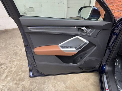 Used 2022 Audi Q3 2.0T Premium Plus image 11