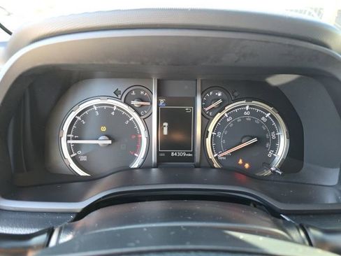 Used 2021 Toyota 4Runner Limited image 24