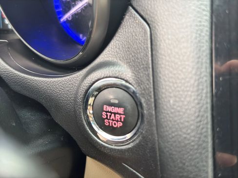 Used 2016 Subaru Legacy 3.6R Limited image 37