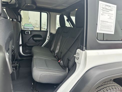 Used 2025 Jeep Wrangler Sport S image 37